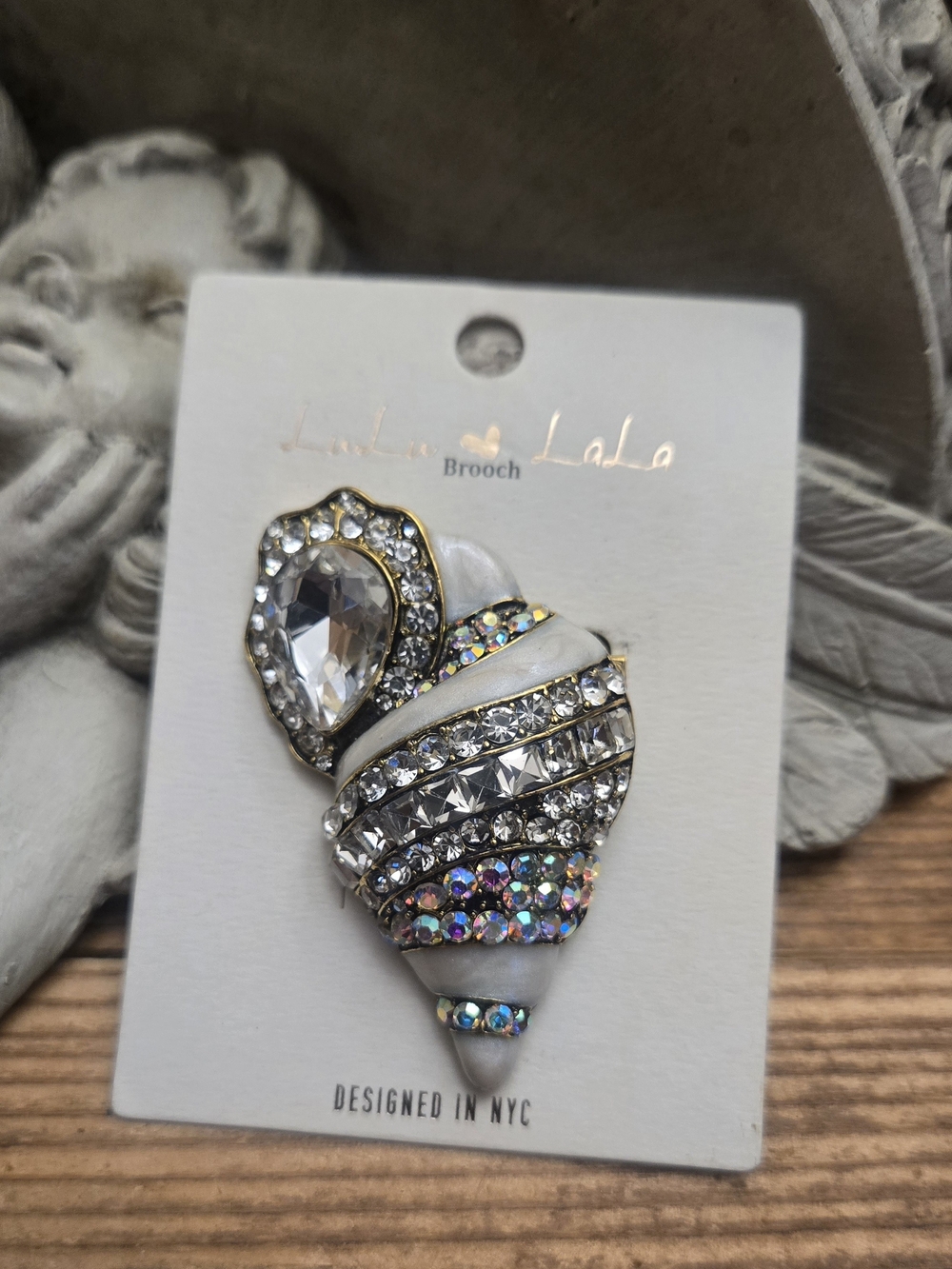 White & Clear Crystal Shell Brooch